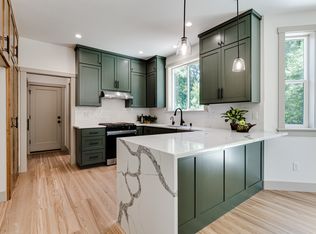 2110 Labona Dr, Eugene, OR