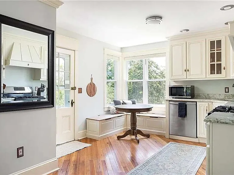 75 Green End Ave #1 — Photo 8