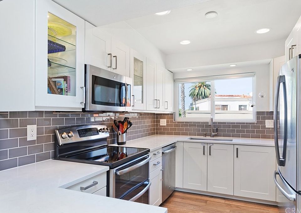 1st image of 3515 Calle La Quinta
