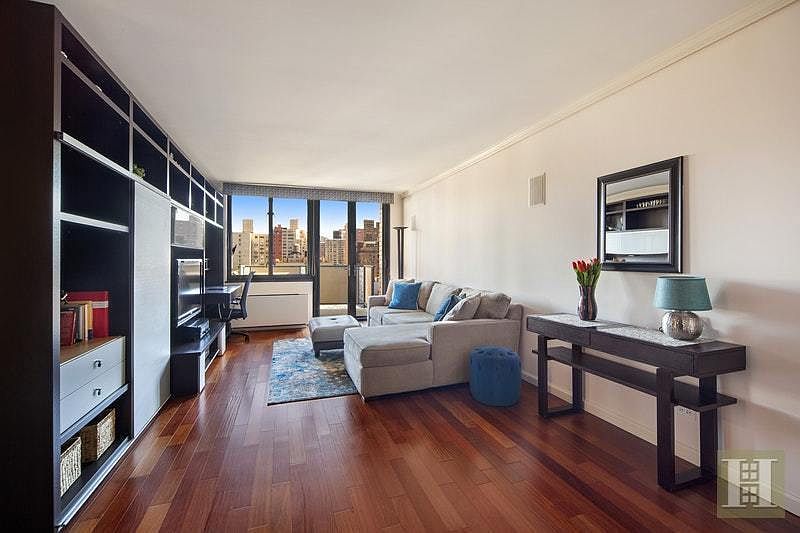 1st image of 407 Park Ave S APT 11D