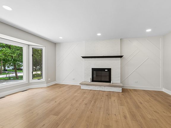 3rd image of 18742 S Marjorie Pkwy