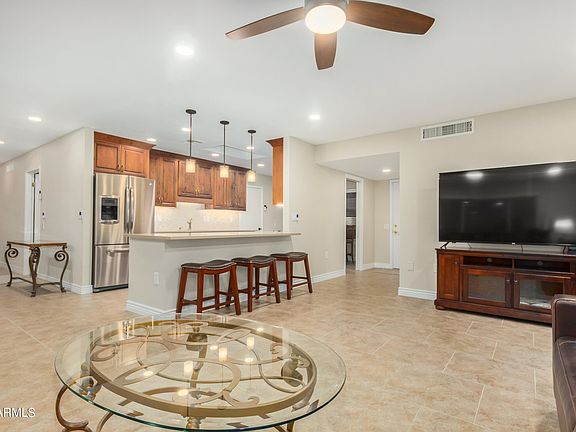 3rd image of 10021 W BURNS Drive