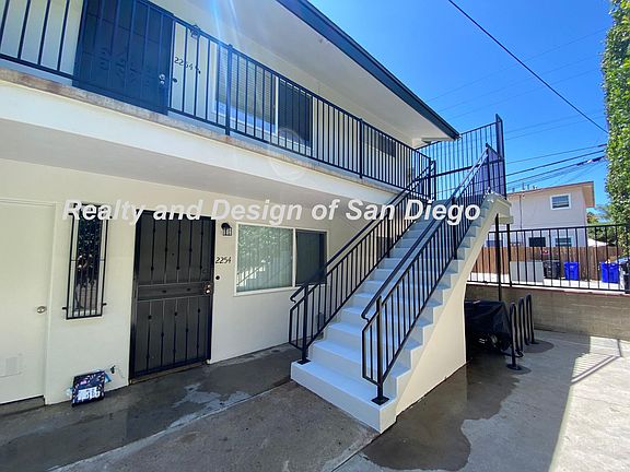 3rd image of 2254 Garnet Ave