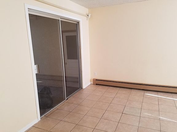 4th image of 16 Douglas Ln