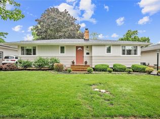 6270 Springwood Rd, Parma Heights, OH 44130