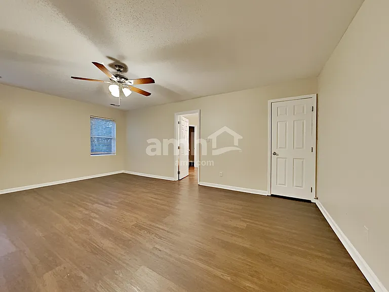 2338 Sir Edward Ln — Photo 12