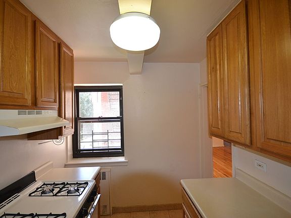 4th image of 14140 84th Dr APT 3L