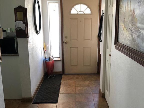 4th image of 699-210 Susan Hills Dr