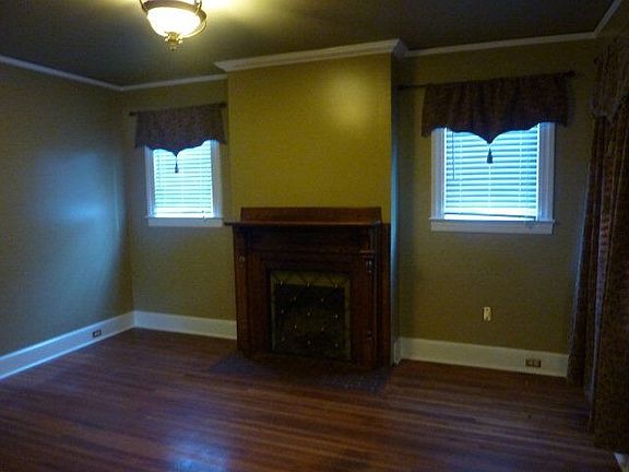 3rd image of 406 Randolph St