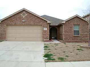 808 Green Heath Ave, Fort Worth, TX 76120