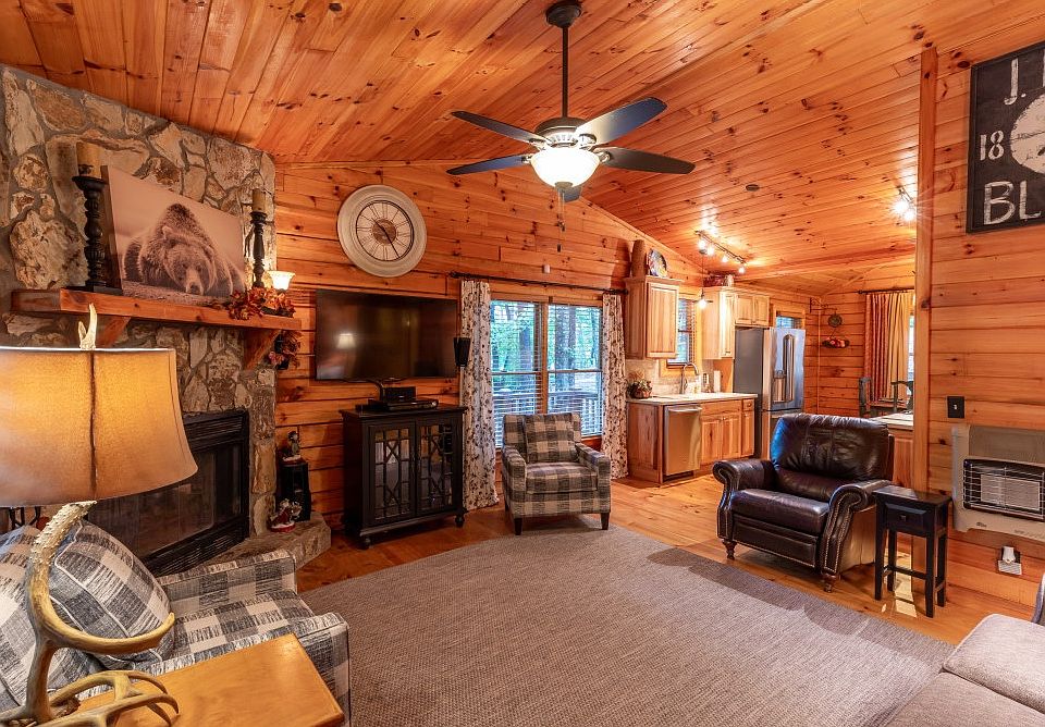 2nd image of 51 Smith Hill Rd