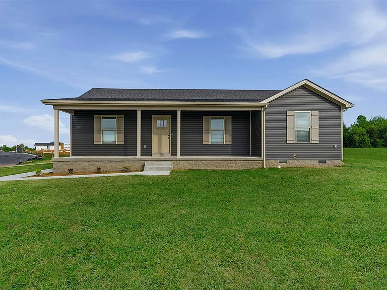 498 Tundra Ave — Photo 1