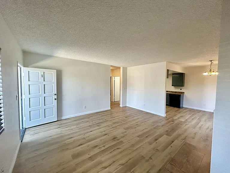 1340 W 255th St #1 — Photo 4