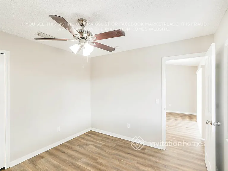 13405 Prestwick Dr — Photo 10