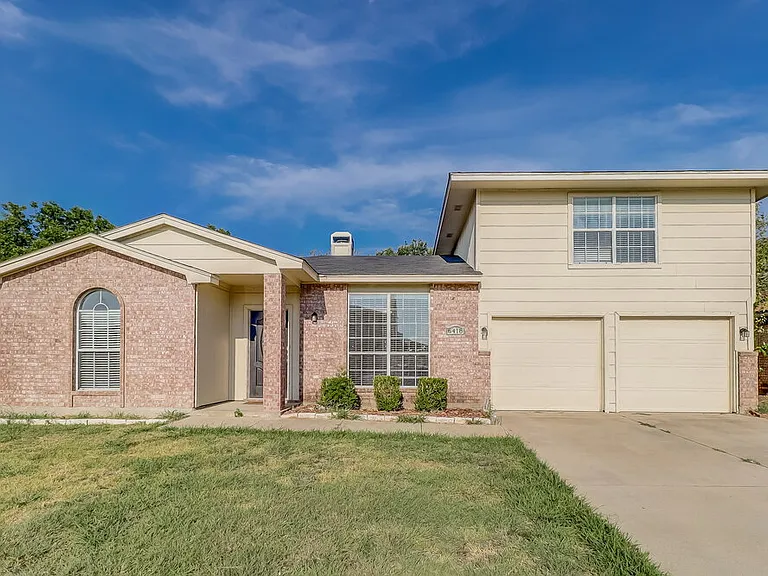 6418 Nicole Way — Photo 1