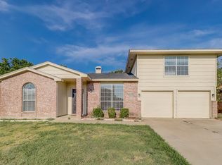 6418 Nicole Way, Arlington, TX 76002