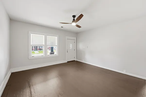 416 Kentucky Ct — Photo 5