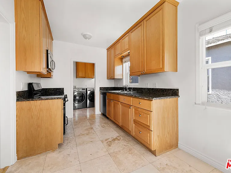 4158 Baldwin Ave — Photo 9