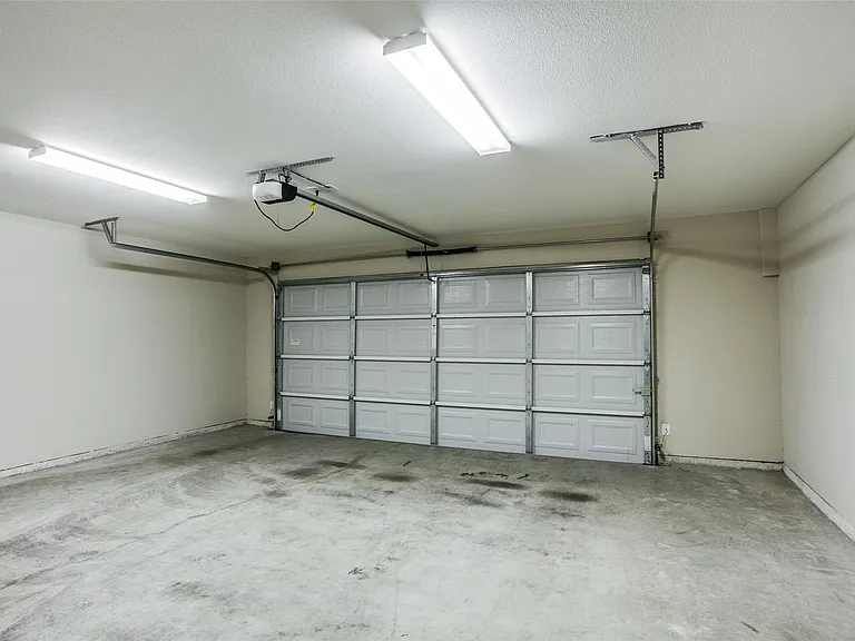 2325 Stutz Dr #41 — Photo 24