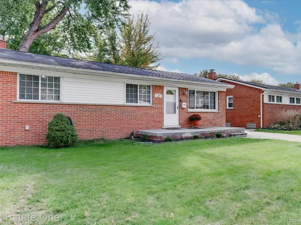 1624 Beaupre Ave, Madison Heights, MI 48071