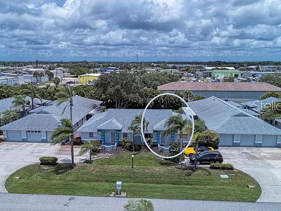 2nd image of 6480 Hamlet Dr Unit 6-A