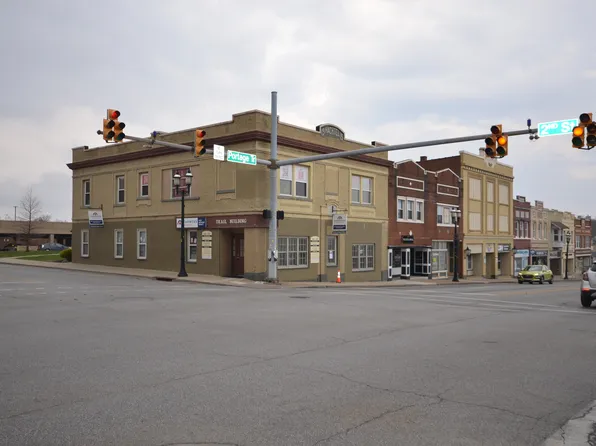 149 Portage Trl Suite 2, Cuyahoga Falls, OH 44221