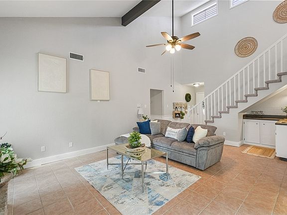 3rd image of 7006 Wakeforest Dr
