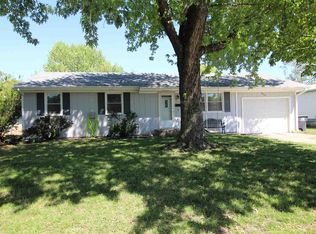 604 Plum St, Wamego, KS 66547