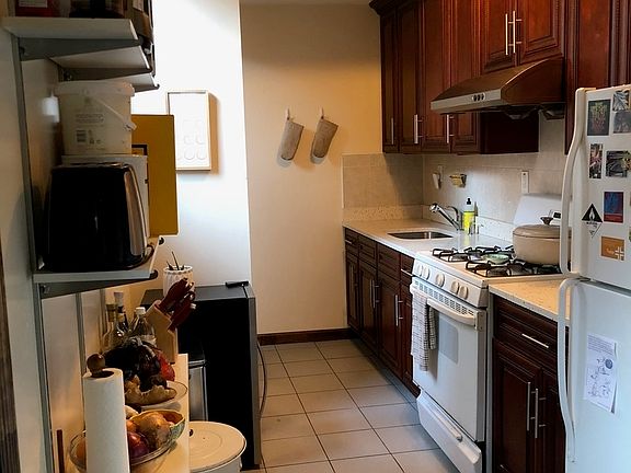 3rd image of 217 E Broadway APT 2