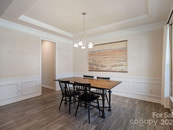 5th image of 7116 Brookline Pl