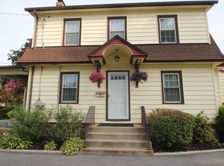 147 Sycamore Rd, Havertown, PA 19083