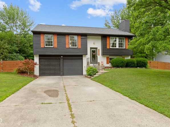 8418 Castle Farms Rd, Indianapolis, IN 46256