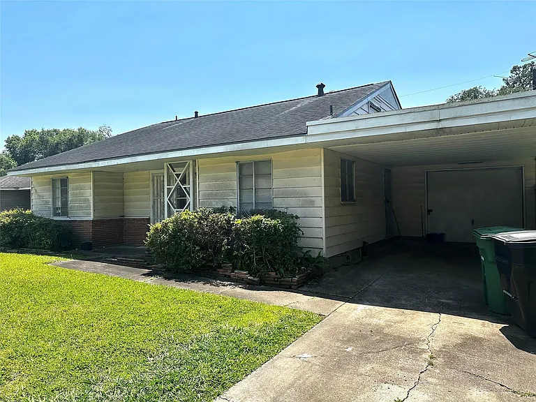 5210 Stuyvesant Ln — Photo 2