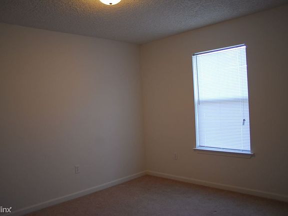 2nd image of 1111A Century Oaks Dr