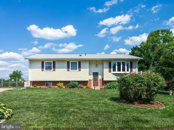 11505 Cordwall Dr, Beltsville, MD 20705