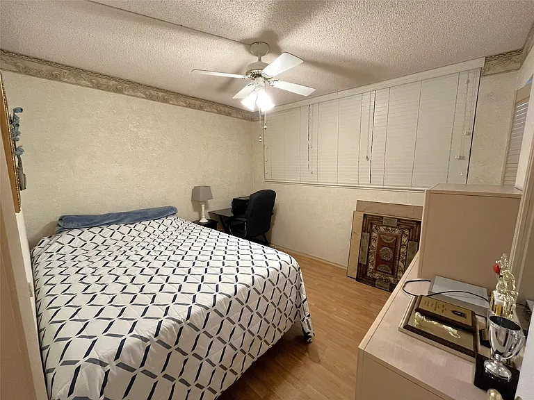 9501 Seagrape Dr #305 — Photo 7