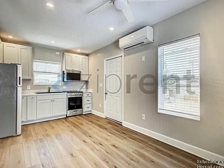 7524 Security Ave — Photo 6