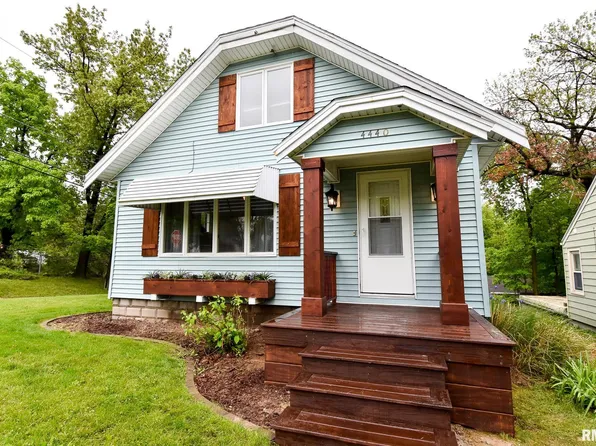 4440 N Constantine Ave, Peoria Heights, IL 61616