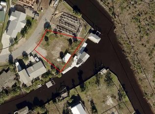 212 Water Dr, Mexico Beach, FL 32456