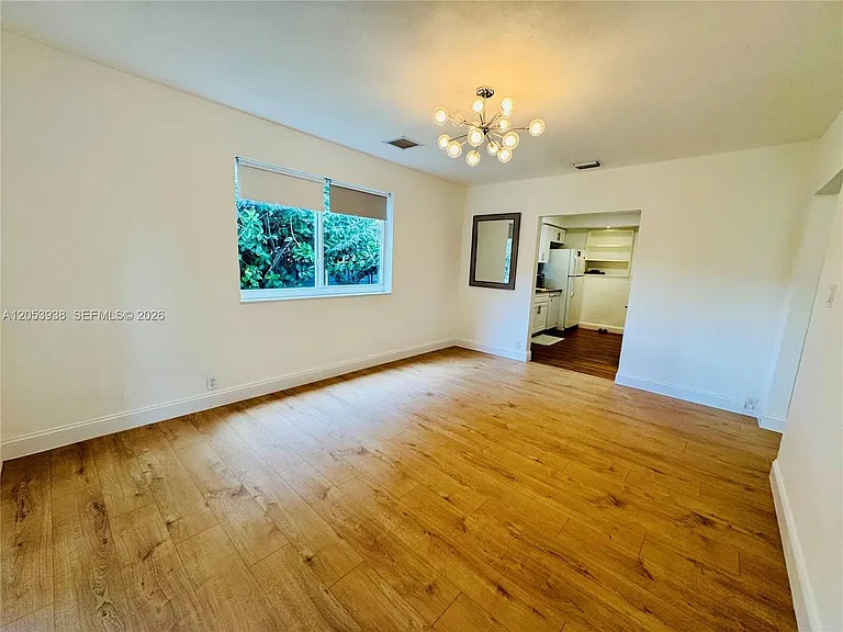920 N 26th Ave #0 — Photo 3