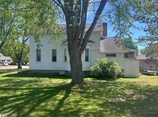 200 2nd Ave, Tawas City, MI 48763