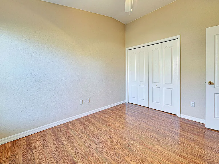 2134 Boxwood St — Photo 40