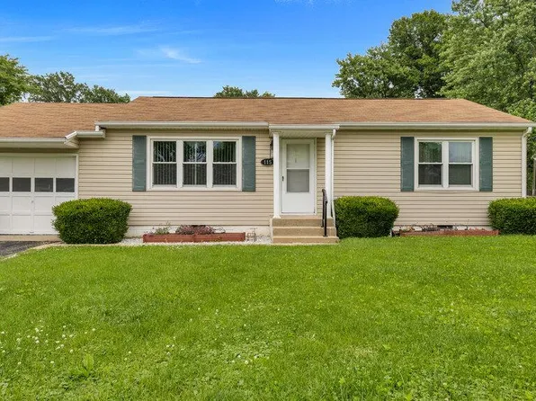 115 Frey Ln, Fairview Heights, IL 62208