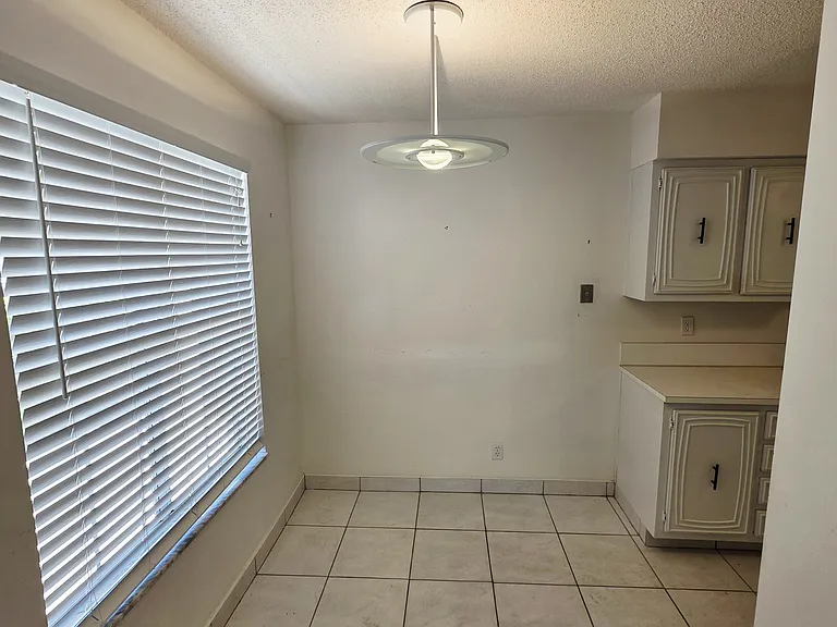 13721 Flora Pl #D — Photo 20
