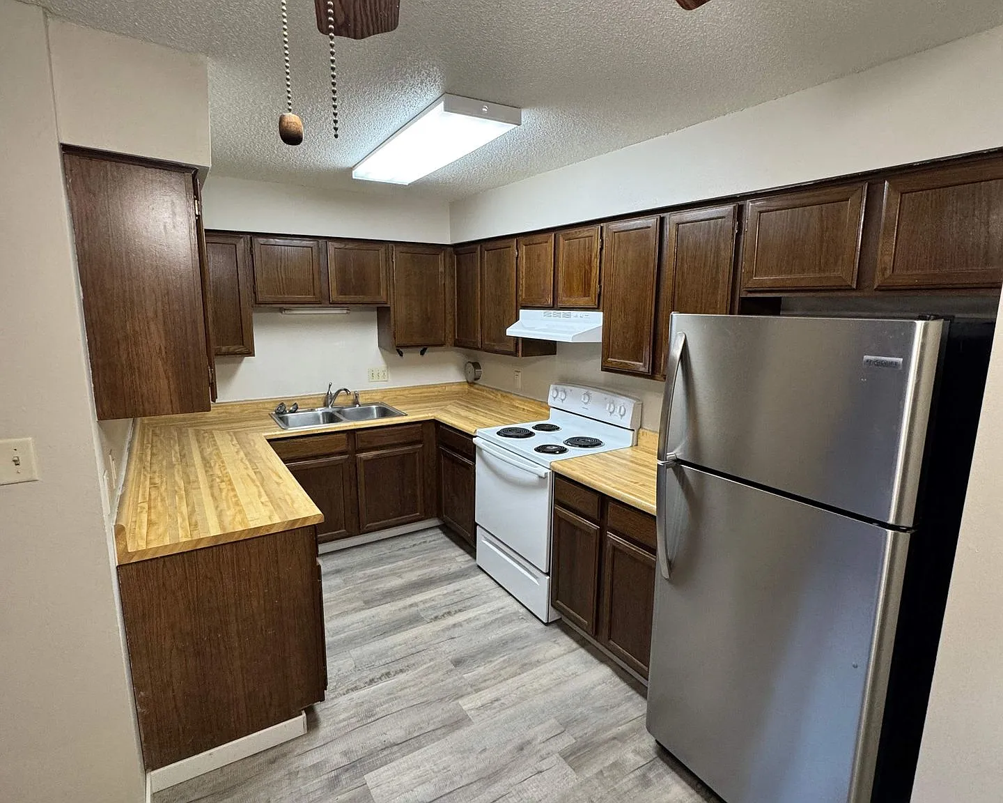 Boone 12-Unit (Avon View) — Photo 2