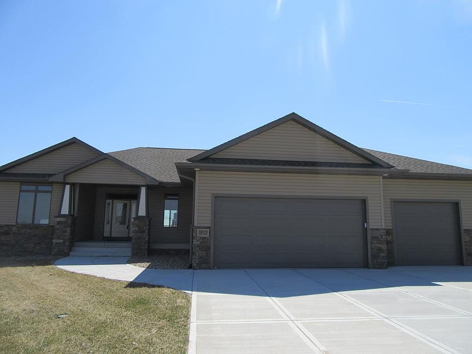 1st image of 3815 Meadow Way Trl