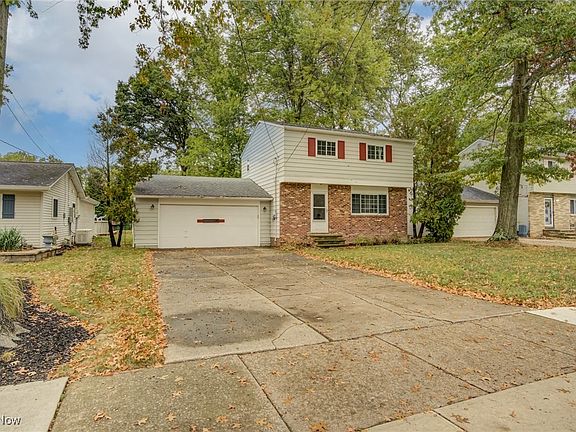 2nd image of 38109 Poplar Dr