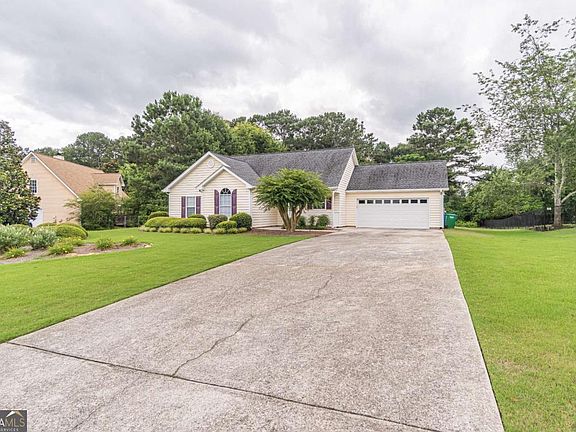 4th image of 304 Ron Dr