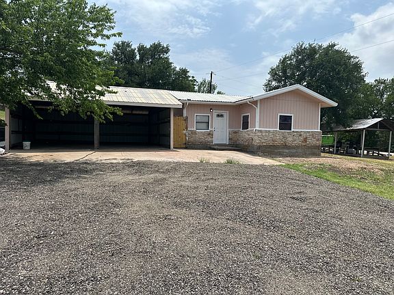 2nd image of 17203 Pearce Ln
