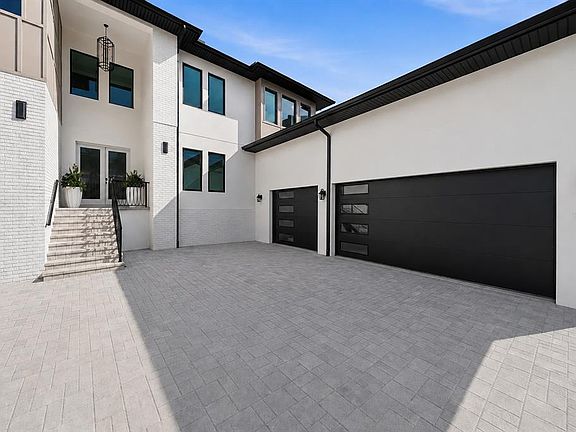 4th image of 4706 W SAN CARLOS STREET